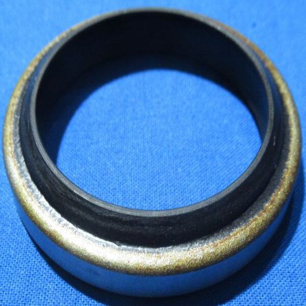W 45 X 57 X 7/10 NBR | Metric Seals Inc